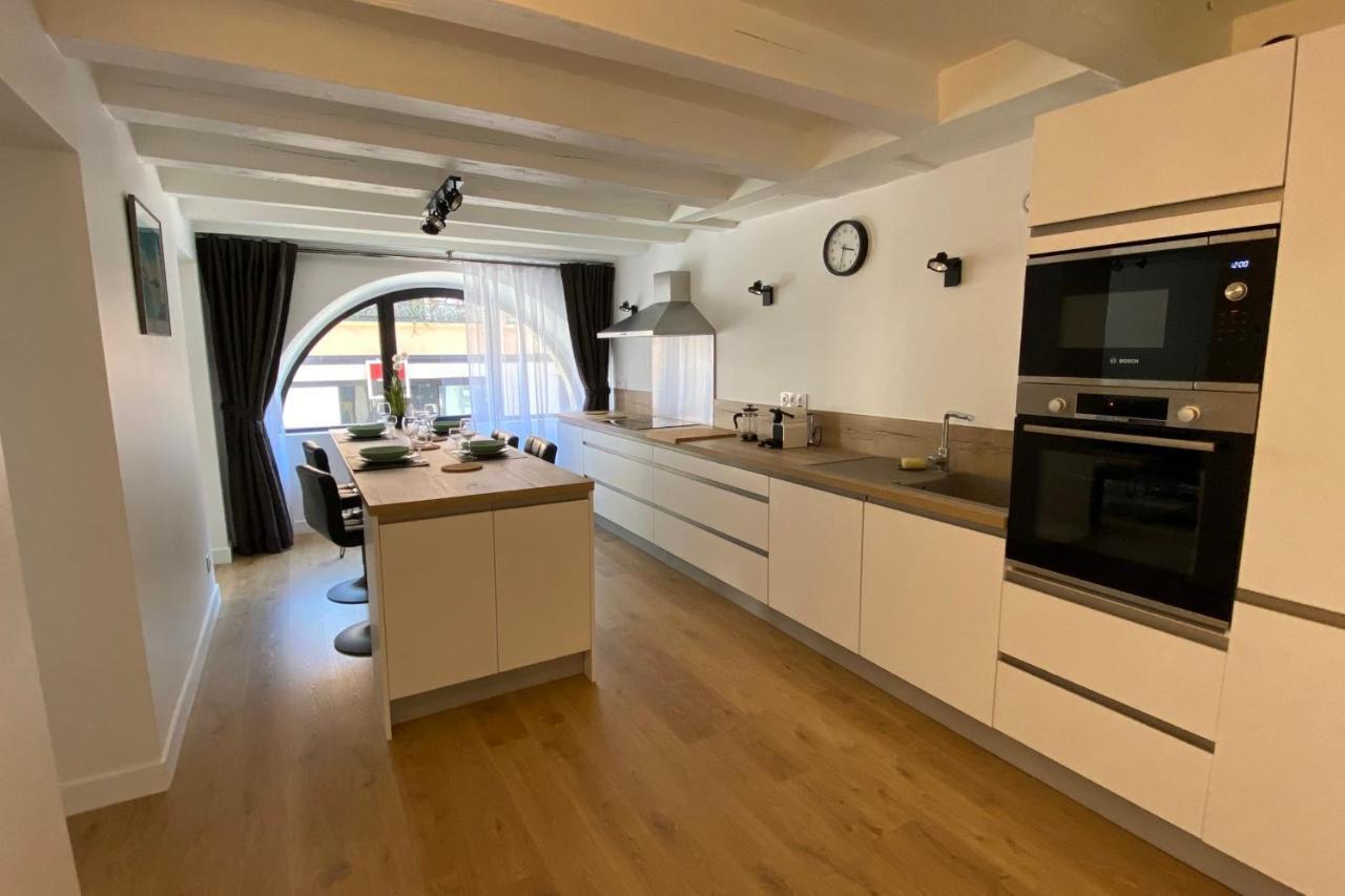 Le Royal 4 - Apartment For 4 People In The City Center Annecy Exterior photo